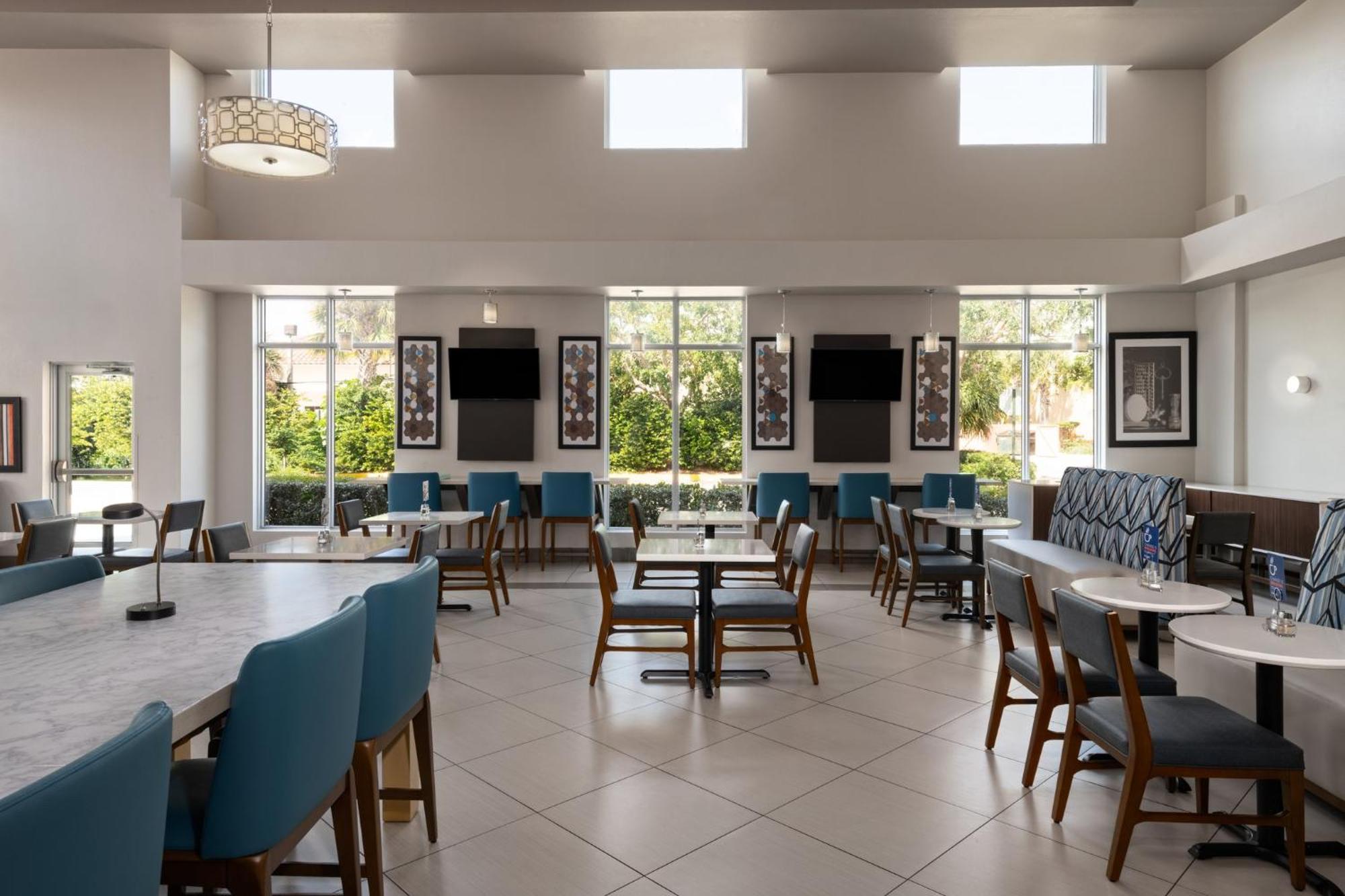 Holiday Inn Express & Suites Boynton Beach West By Ihg Eksteriør bilde