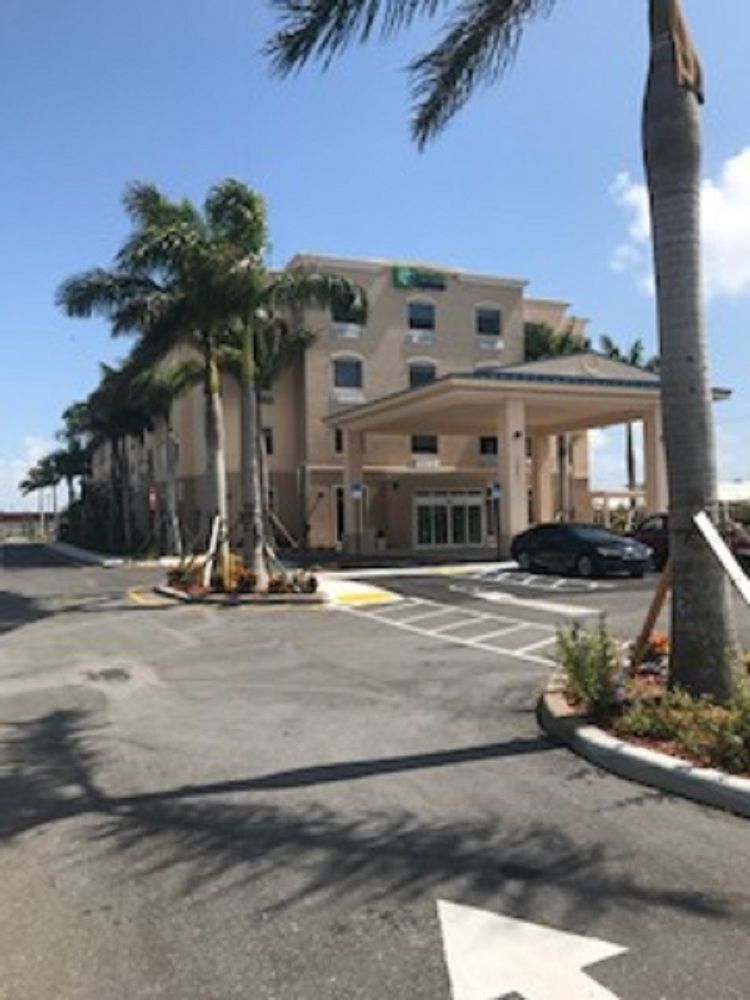Holiday Inn Express & Suites Boynton Beach West By Ihg Eksteriør bilde